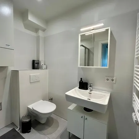 Stayroom - Rk2 Apartment *